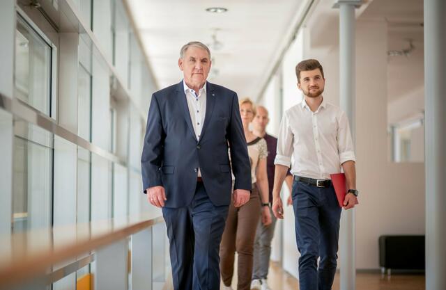  Klubobmann Reinhard Hundsmüller über den Rechtsanspruch auf Kinderbetreuung und Chats  | Foto: SPÖ NÖ