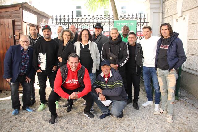 Ein Gruppenbild durfte natürlich nicht fehlen. | Foto: Robert Ott