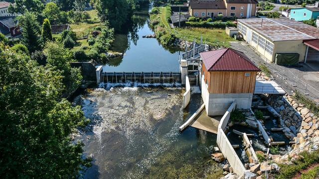 2016 wurde das hauseigene Wasserkraftwerk von VIALIT in Braunau in Betrieb genommen. | Foto: Vialit