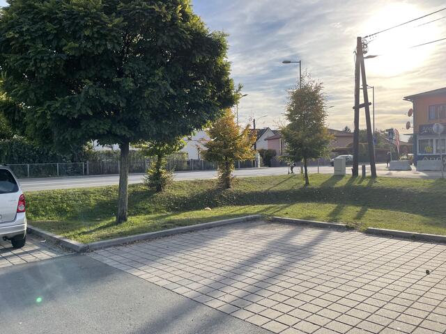 Hier könnten Halteplätze für Eltern entstehen. | Foto: KK