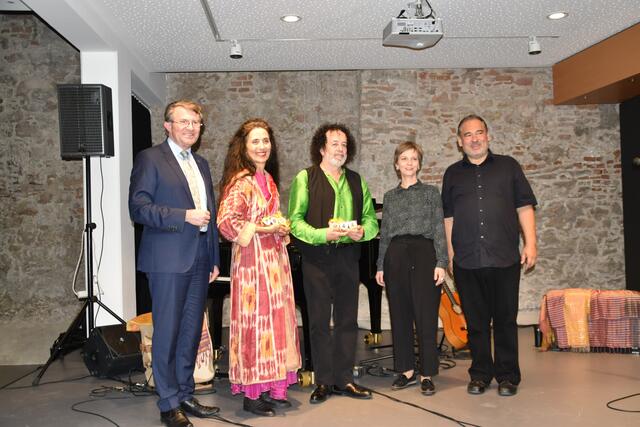 Franz Piribauer, Timna Brauer, Eli Meiri, Julia Schlager und Hannes Laszakovits beim Konzert im Stadtmuseum.
