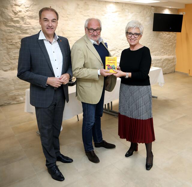 Michael Schottenberg, Landesrat Leonhard Schneemann  und Landtagsabgeordnete Doris Prohaska .  | Foto: Landesmedienservice Burgenland