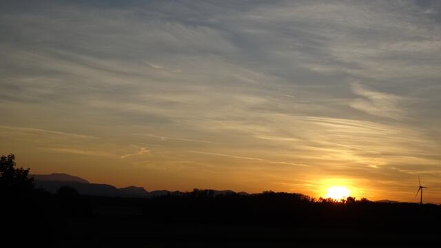 Titelbild 2: Ein Sonnenuntergang in Weigelsdorf ... | Foto: S.Plischek