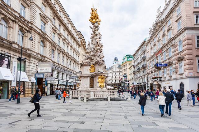 Der Raub soll sich in einem Geschäft in der Wiener Innenstadt zugetragen haben.  | Foto: (c) Bigstockphoto.com/106338167/vvoevale