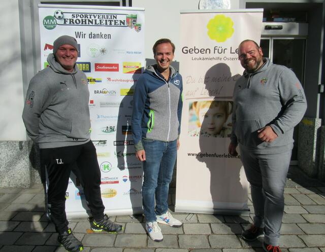 Erfolgreiche Aktion: Thomas Jaritz (Jugendleiter NWM), Bgm. Johannes Wagner, Mario Uller (Organisator und Trainer NWM) | Foto: KK