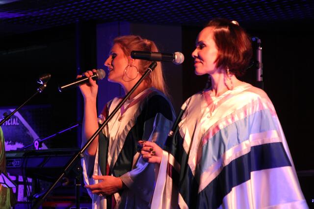 Höchst beliebt sind beim Publikum ABBA-Melodien.