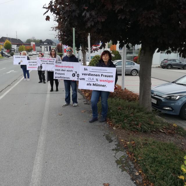 Plakataktion der SPÖ Frauen in Deutschlandsberg zum Equal Pay Day