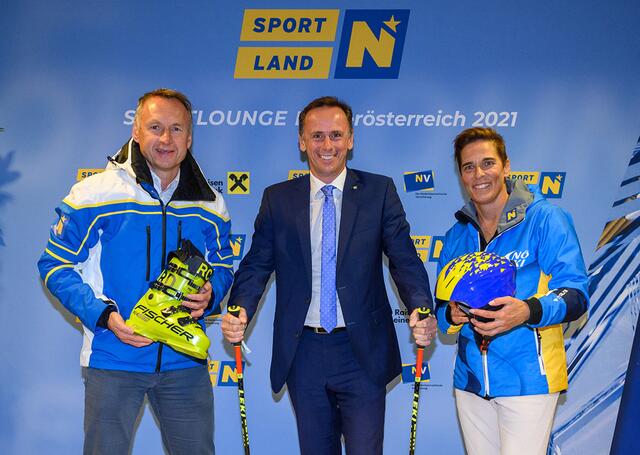 Projektleiter Toni Pfeffer, Sportlandesrat Jochen Danninger, Skikids-Testimonial Michaela Dorfmeister