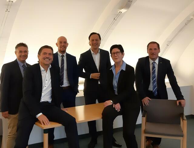 Das neue Team der Raiffeisenbank Gänserndorf.