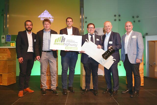 Sechs „Green Champions“ stellten ihre Betriebe vor: Paul Edelsegger (Hydroconnect, Ybbsitz), Herbert Gösweiner (Bluepower, Liezen), Daniel Gutlederer (ertex-solartechnik, Amstetten), Thomas Harreither (Harreither, Gaflenz), Helmut Tröbinger (IFE Aufbereitungstechnik, Waidhofen an der Ybbs) und Peter Holzknecht (Worthington Cylinders, Kienberg-Gaming) (v.l.).