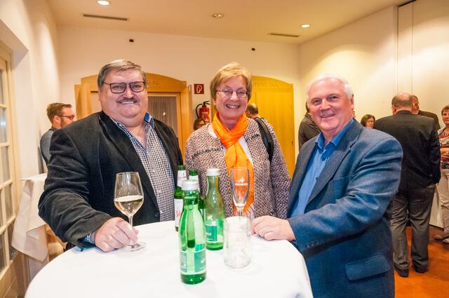 Herbert Kössner mit Elisabeth und Ernst Katzenbeisser. | Foto: Michael Mikscha