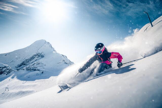 Am "Kitz" startete man mit FFP2-Masken in die Saison. | Foto: Kitzsteinhorn