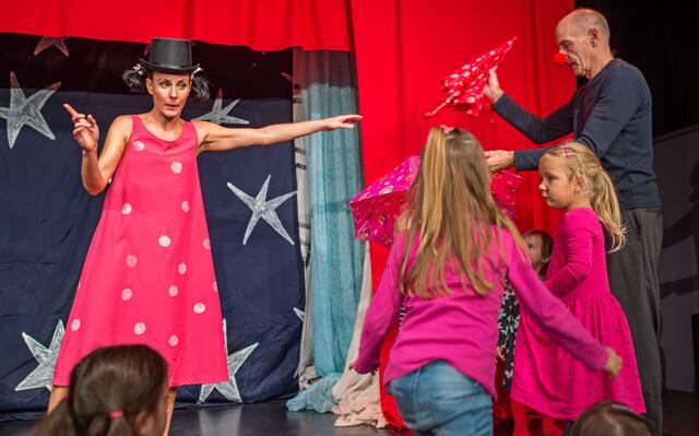 Beim Knopftheater im Grazer Kindermuseum erwartet die Kids ein lustiges Stück. | Foto:  Johannes Gellner