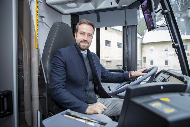 Verkehrslandesrat Stefan Schnöll: "Wir überlegen, Autos an der Grenze zu stoppen, um die A10 nicht zu überlasten – quasi eine Blockabfertigung am Walserberg." | Foto: Neumayr/Leo