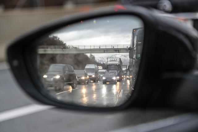 19 Millionen Euro sind für 2022 für Straßensanierungen budgetiert. | Foto: Neumayr