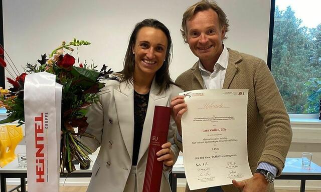 Lara Vadlau mit ihrem "Doktorvater" Matthias Rab, Leiter der Abteilung für Plastische, Ästhetische und Rekonstruktive Chirurgie im Klinikum Klagenfurt | Foto: Privat