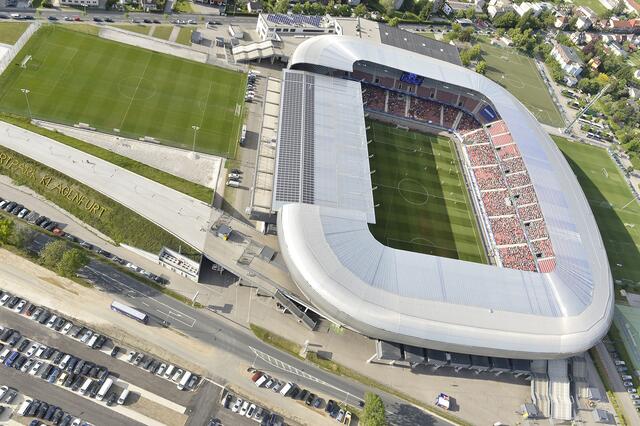 Im Stadion und auf dem Südparkplatz werden auch 2022 Musikstars auf der Bühne stehen. | Foto: StadtPresse/Studiohorst