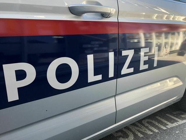 Vier Jugendliche im Alter von 14 bis 17 Jahren machten mit einem PKW eine Spritztour bis nach St. Barbara. Sie werden angezeigt.