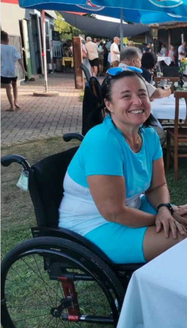 Mittlerweile braucht Dagmar Feichtmair einen Rollator oder Rollstuhl. | Foto: Feichtmair