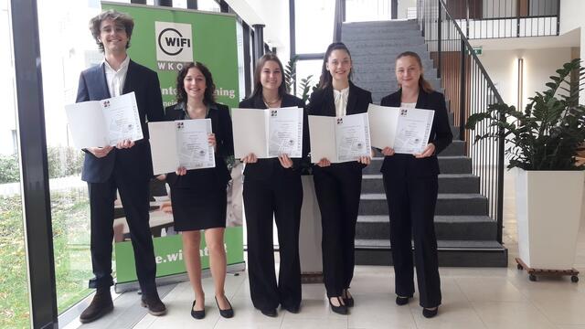 Lionhart Wieser, Helena Schober, Lisa Kurzbauer, Nicola Schiebl, Lara Watko | Foto: Wifi