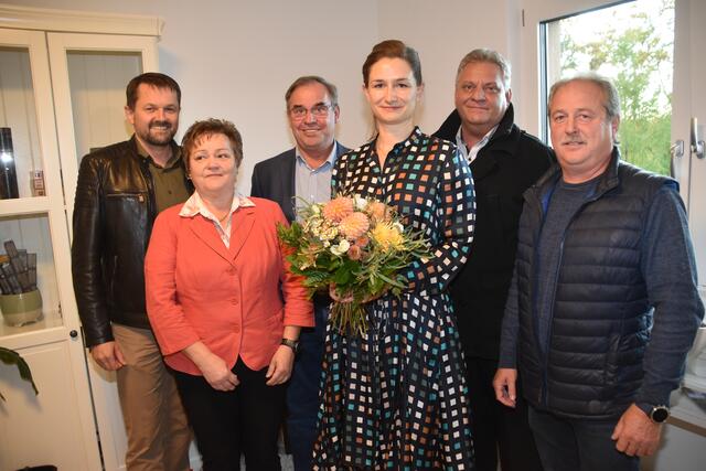 Zur Eröffnung gratulierte eine Delegation der Marktgemeinde Kukmirn. | Foto: Martin Wurglits