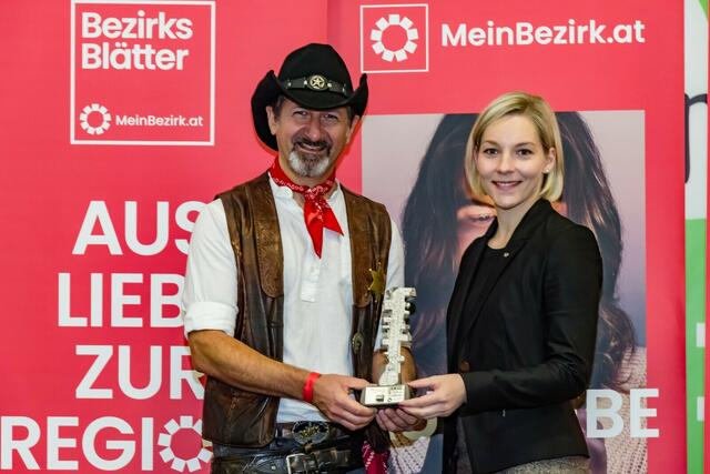 Bettina Pauschenwein gratulierte für den Wirtschaftsbund Burgenland Lucky Town-Chef Sascha Wurglits zum Regionalitätspreis.