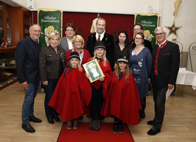 Die Jury mit dem Christkind 2018.  | Foto: MeinBezirk.at 