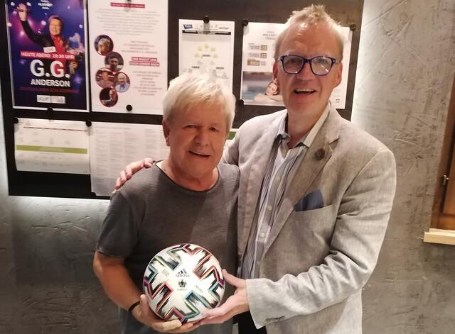 Ihre Welt dreht sich um die Musik und den Sport: Schlagerstar Anderson und Event-Profi Schader. | Foto: Sue-