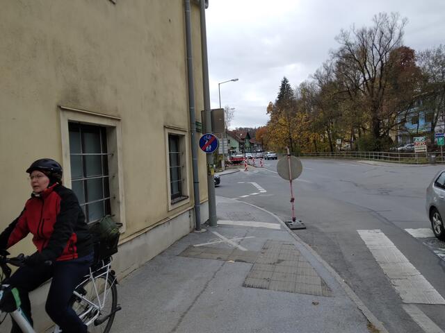 Ein Alltagsbild in Graz: Ein Radweg, der mir nichts, dir nichts aufhört.  | Foto: KK