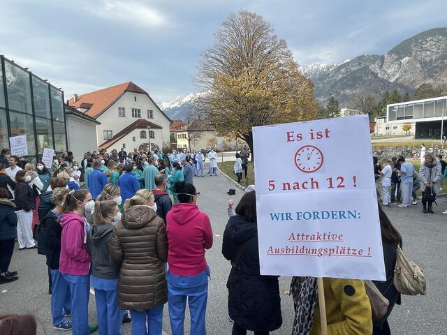 Gefordert wird eine bessere Ausbildung, eine adäquate Entlohnung, mehr Freizeit und dringend mehr Personal. | Foto: Kendlbacher