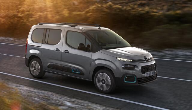 Coole Details beim neuen Citroën ë-Berlingo sind das Multifunktionsdach Modutop und die separat zuöffnende Heckscheibe.