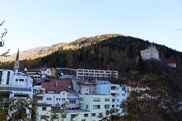 Die Stadt Landeck verzeichnet mit 97 Corona-Fällen derzeit die meisten "aktiv positiven" Personen. | Foto: Othmar Kolp