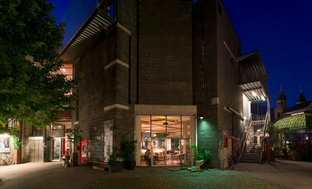 Tiroler Illusionsbanderolen:  Treibhaus, 28.11., 17 UHR Im Turm Preisübergabe, Quatschen, Musik, Beisammensein. | Foto: Treibhaus