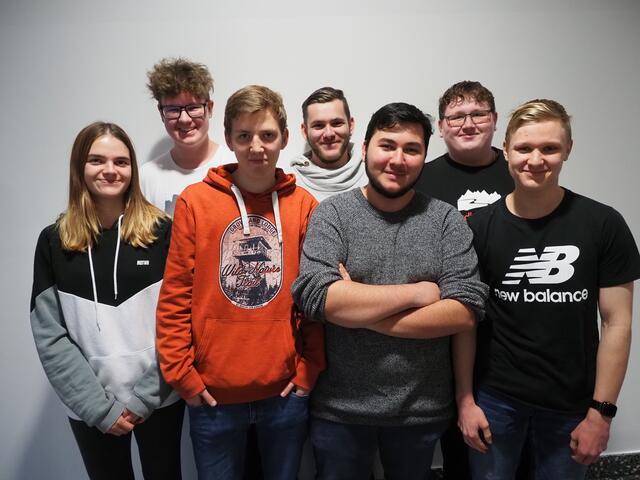 3. Klasse Fachschule IT (3. AFIT)– am Bild von links Leierzopf Laura, Durhofer Manuel, Hübl Marvin, Königsecker Ralph, Deniz Selim, Kern Raphael, Fürholzer Philipp. Betreuer (nicht am Bild): Werner Schöller | Foto: HTL Perg