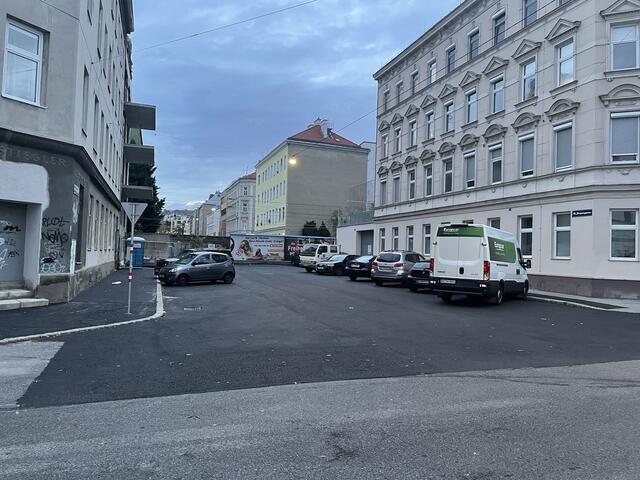 Die Sackgasse in der Degengasse. Von einer "Begegnungszone" ist hier nicht szu sehen. | Foto: mjp