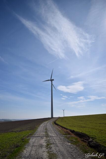 Vorbei geht es an den zwei " Rießen" :)  | Foto: Gabriele P.
