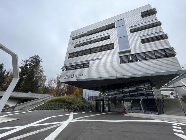 Zuletzt wurde der Bau 5 im Science Park eröffnet.