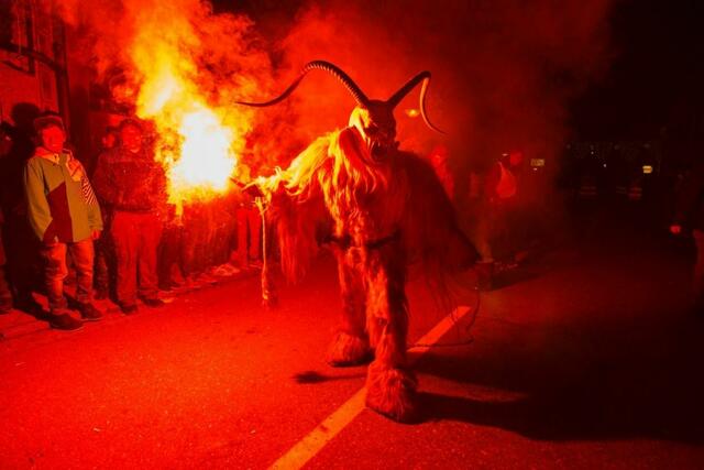 Perchtenlauf in Eggelsberg | Foto: Andreas Schachl
