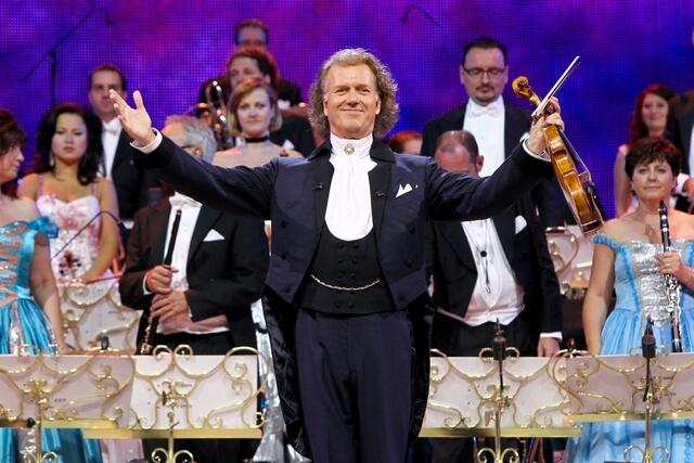 "Walzerkönig" André Rieu gastiert am 14. Juni in Laibach