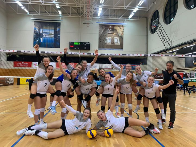 Die Inzingvolleys beendeten ein spannendes Doppel-Wochenende mit einem 3:0 Sieg und einem 5-Satz Krimi.  | Foto: SU inzingvolley