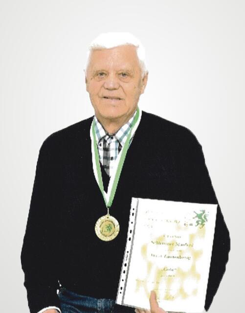 Manfred Schlemmer aus Klettendorf wurde für seinen Wald-Tannenhonig bei der steirischen Imkerprämierung mit Gold ausgezeichnet. | Foto: zVg