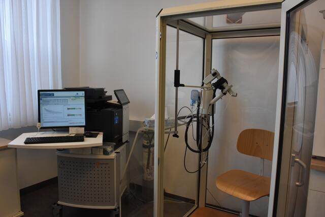 Die Rehaklinik Enns ist auf Neurologie und Lungenheilkunde spezialisiert – beides eignet sich für die Behandlung von Nachwirkungen schwerer Corona-Infektionen. | Foto: Daniela Pötscher