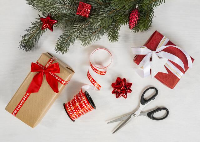 Mit den Weihnachtseinkäufen bis nach dem Lockdown warten.  | Foto:  MEV