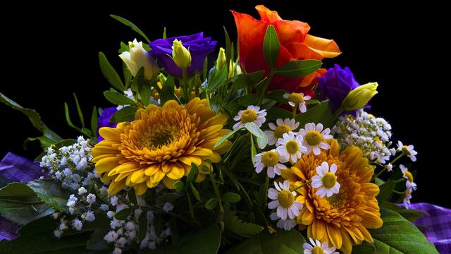 Wir überreichen digital einen Blumenstrauß.