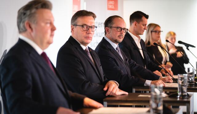 Pressekonferenz mit Impfpflicht und Lockdown: Ludwig, Platter, Schallenberg, Mückstein
