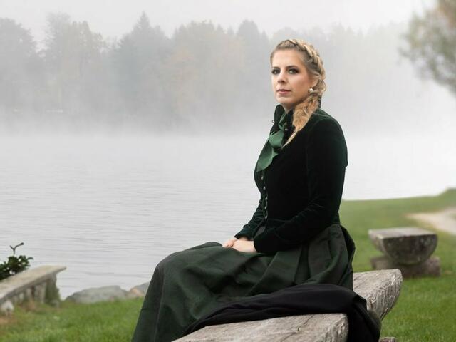 Mit der Vertonung eines düsteren Kärntnerliedes liefert Isabella Theuermann den Soundtrack zur derzeitigen Stimmung in der Bevölkerung.