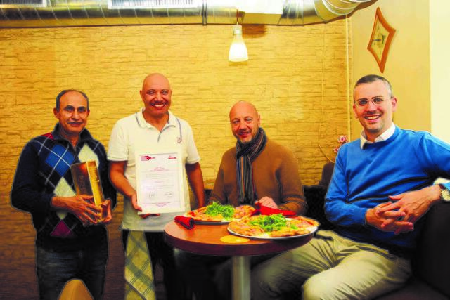Eröffnung des neuen "Pizzaeck" in Kritzendorf: Aiman, Hossam Mashali, Friedrich Oelschlägel, Roland Honeder | Foto: WK/Gerhard Steinschütz