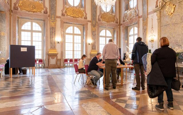 Mit der Aktion "Impfen – Ja, ich will", öffnet der Marmorsaal, im Schloss Mirabell, seine Türen. Von 14 bis 19 Uhr erhalten alle Impfwilligen den ersten, zweiten oder dritten Stich. Eine Voranmeldung ist nicht notwendig.