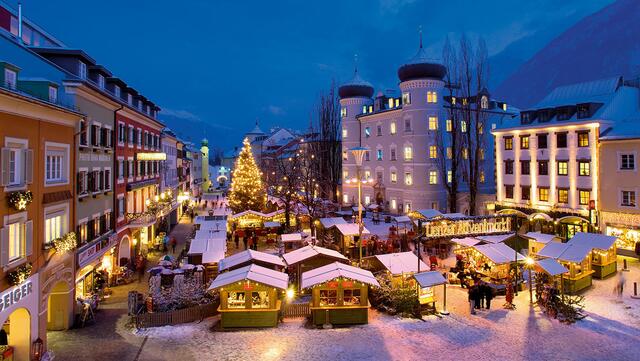 Auch der Lienzer Adventmarkt wird aufgrund des bundesweiten Lockdowns bis auf weiteres verschoben.  | Foto: Stadt Lienz / Profer &amp; Partner