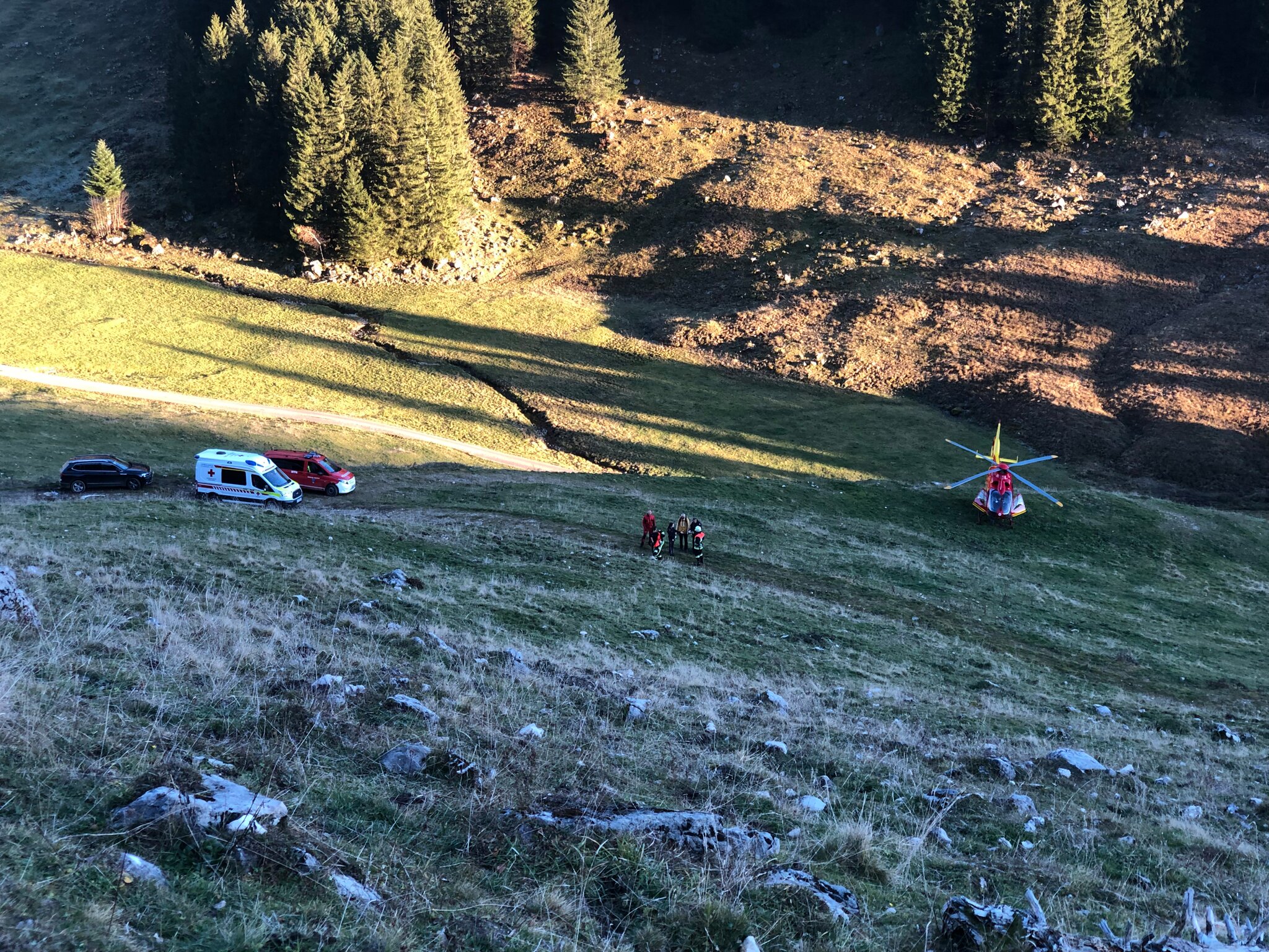 200-meter-abgest-rzt-frau-61-verungl-ckt-bei-alpinunfall-in-erl